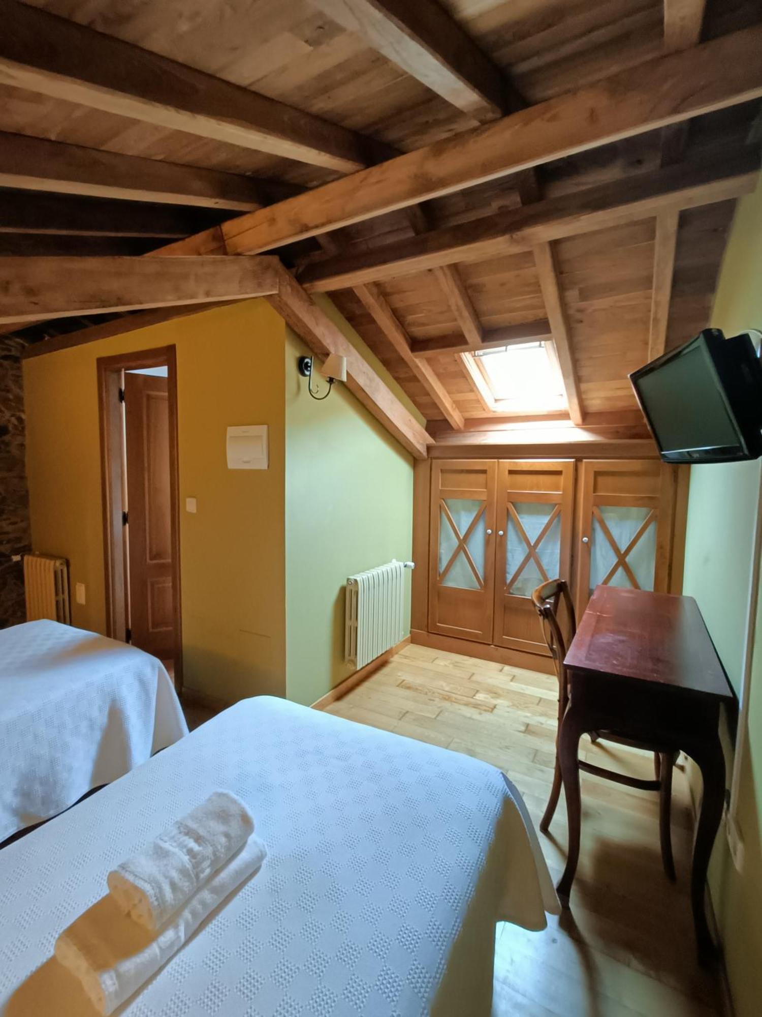 Готель A Casa Da Torre Branca Сантьяго-де-Компостела Екстер'єр фото